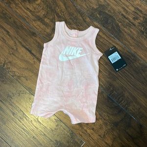 NIKE Pink Romper size 3months